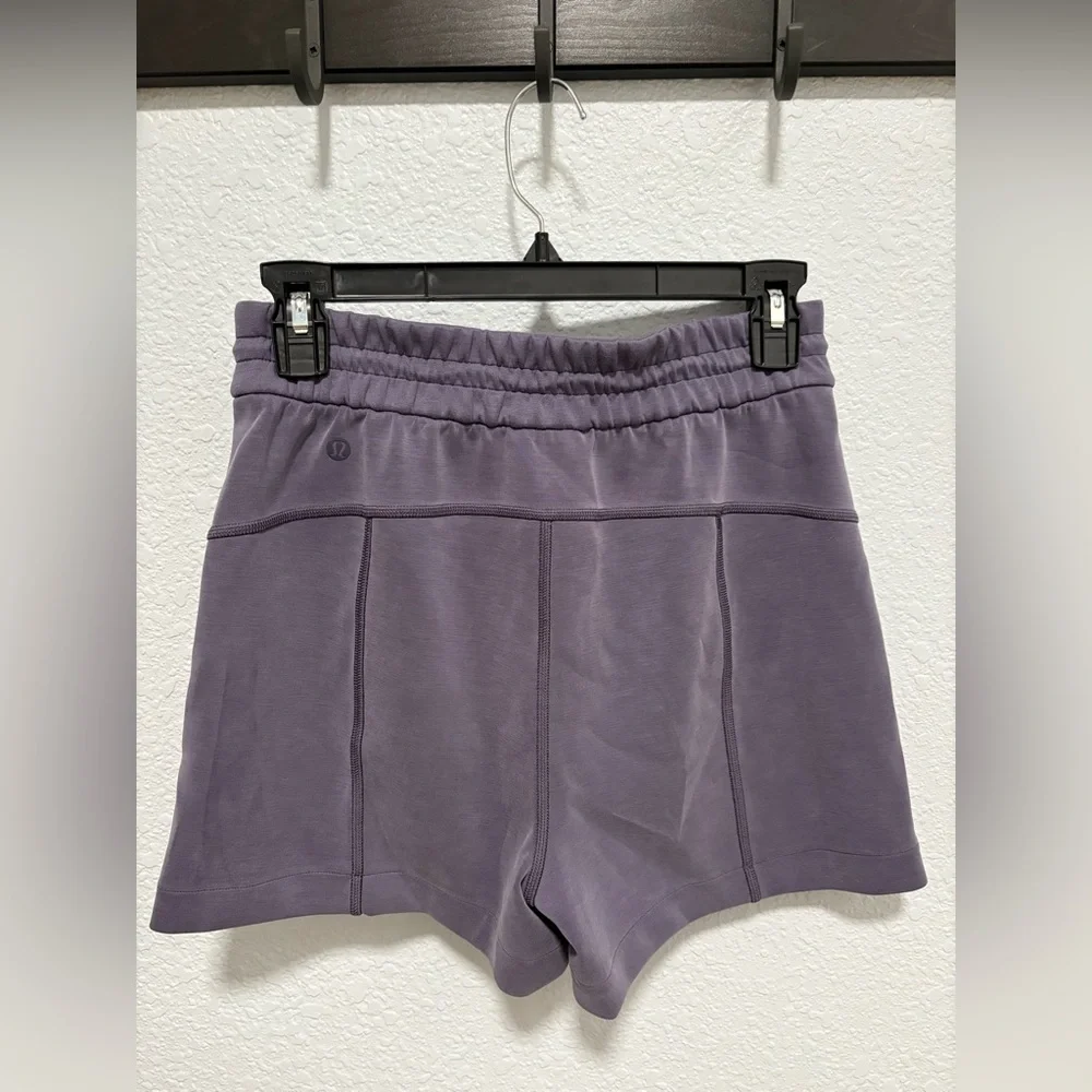 New Lululemon Softstreme high-rise short Sz4 color Nightfall MSRP: $78 - Picture 7 of 9